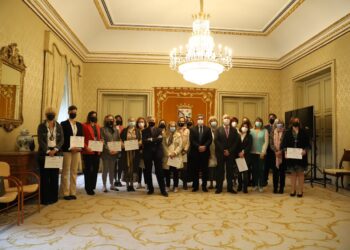 Apoyo municipal a la mujer en los puestos de alta dirección