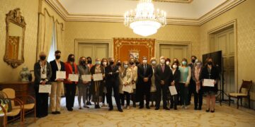 Apoyo municipal a la mujer en los puestos de alta dirección