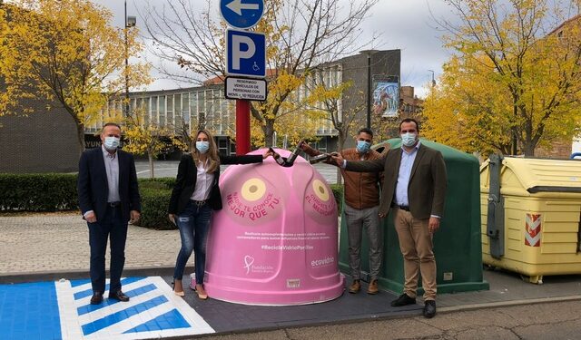 Santa Marta y Carbajosa refuerzan su compromiso con la lucha contra el cáncer de mama y el reciclaje