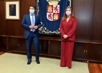 Fernández Mañueco y Virginia Barcones muestran su compromiso de colaboración en favor de la Comunidad