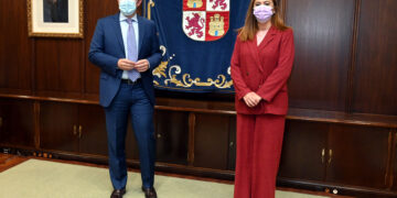 Fernández Mañueco y Virginia Barcones muestran su compromiso de colaboración en favor de la Comunidad