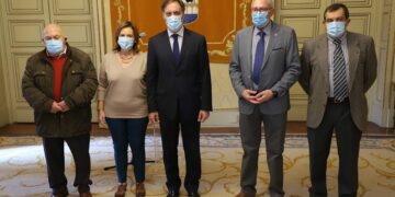 El Defensor del Mayor reforzará la protección y ayuda al colectivo