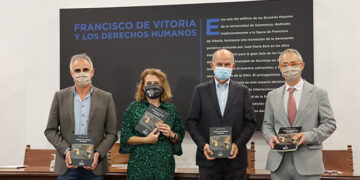 Miguel Barrueco presenta el libro ‘Crónicas de un tiempo de silencio’
