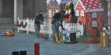Comienzan los preparativos del ‘Pequeño Pueblo de Navidad’
