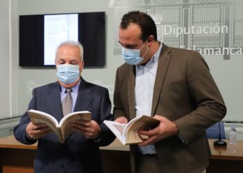 El libro ‘El ferrocarril del Abadengo’ se suma a la promoción del ‘Camino de Hierro’