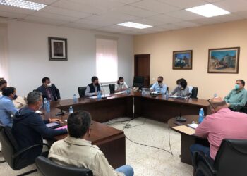 La «falta de transparencia y eficacia» en la gestión municipal enfrenta al equipo de Gobierno y la oposición