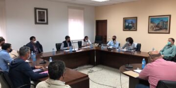 La «falta de transparencia y eficacia» en la gestión municipal enfrenta al equipo de Gobierno y la oposición