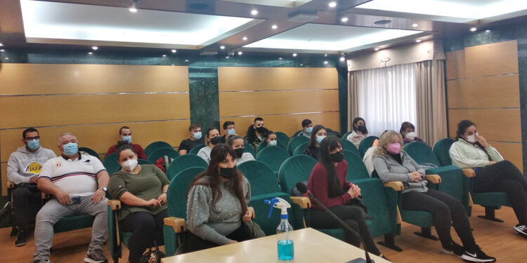 Comienza la formación en albañilería y atención sociosanitaria para 18 desempleados del municipio