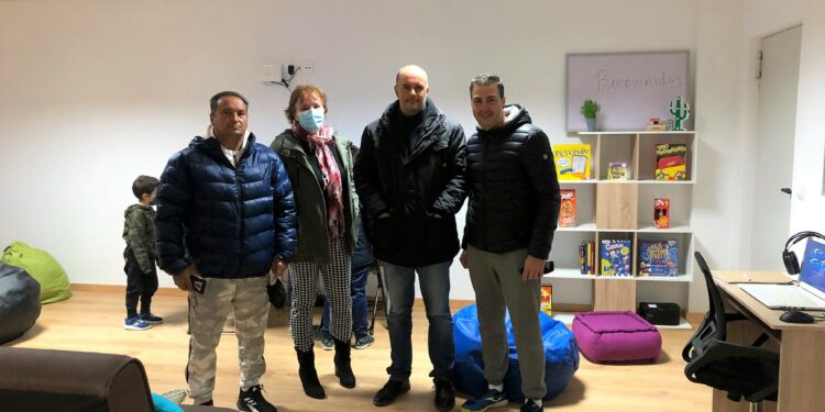 Los adolescentes ya disfrutan de sus encuentros y juegos en el nuevo Centro Joven