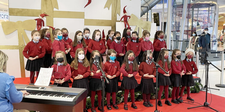 El Certamen de Villancicos reúne a 250 escolares en El Tormes