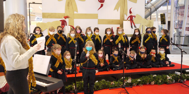 Los colegios Esclavas del Sagrado Corazón y Rufino Blanco, vencedores del certamen de Villancicos