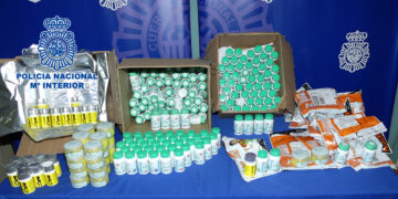 Detenidas cuatro personas por la presunta venta de pastillas adelgazantes adulteradas