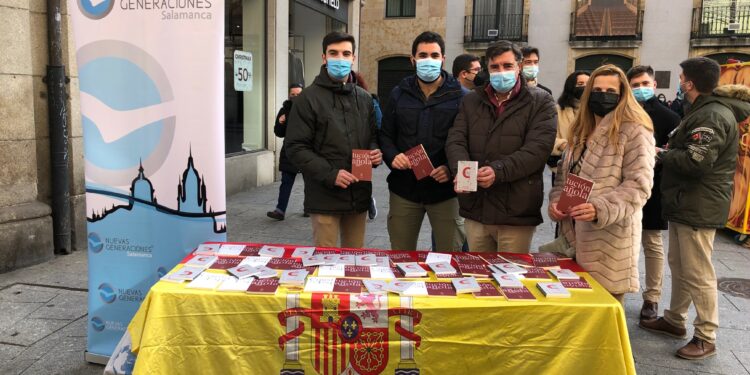 PP y Cs defienden la España constitucional y reconocen que no es momento de reformar la Carta Magna