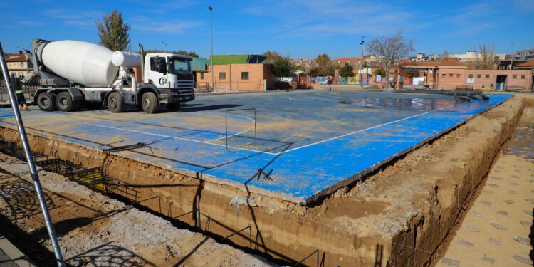 La Junta publica la convocatoria de ayudas, por 3,5 millones, para trabajadores afectados por ERTES