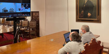 La Universidad pide al Gobierno participar en los proyectos vinculados a la industria del español