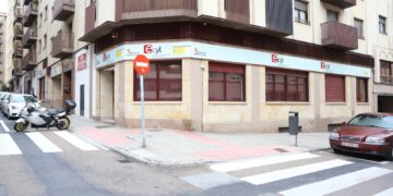 Descenso histórico del desempleo de un 5% y 7.000 parados menos