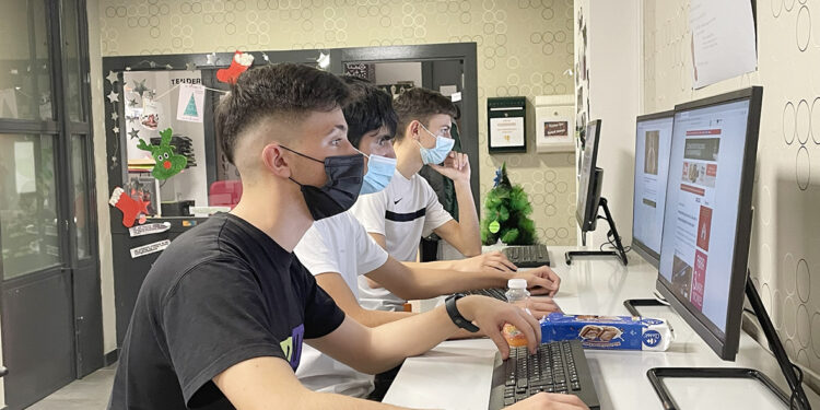 El Centro Joven estrena ordenadores