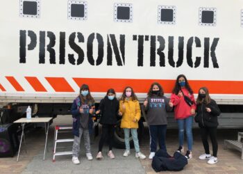 Diversión sin descanso con escape room sobre ruedas, realidad virtual y cuentos navideños