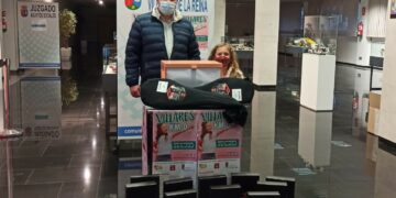 Una veintena de vecinos, agraciados en el segundo sorteo de la campaña de apoyo al comercio local ‘Km 0’