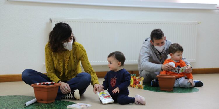 La biblioteca municipal celebra el XIX aniversario con la programación de cuentacuentos y bebecuentos
