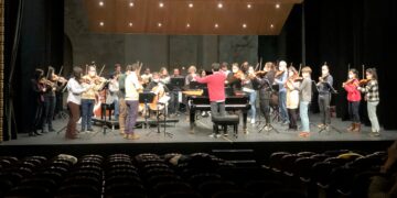 Puesta de largo de la Orquesta Clásica para conmemorar el XX aniversario de Salamanca como ‘Ciudad Europea de la Cultura’