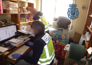 Detenida una mujer por falsificación de documentos médicos y presunta estafa