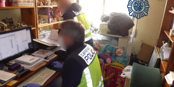 Detenida una mujer por falsificación de documentos médicos y presunta estafa