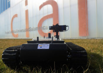Aracnocóptero, un dron diseñado en Salamanca para aumentar la seguridad en la inspección de infraestructuras críticas