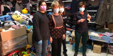 Los ‘magos’ de la solidaridad cumplen con su reparto de juguetes a los que más lo necesitan