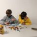 Habilidad y destreza de los jóvenes de CiberCarba en el reto de Lego