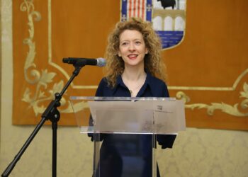 Aumento del 10% en la atención a las personas dependientes para alcanzar los 5.000 usuarios y un presupuesto de 5,5 millones