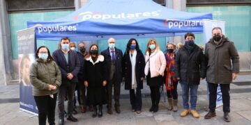 Edurne Uriarte: «Castilla y León se juega tener un Gobierno de la España consitucional, de unidad, de lealtad y de cumplimiento del Estado de derecho»