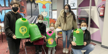 El Centro Joven entrega los premios del concurso ‘Busca a Pollo por Carbajosa’