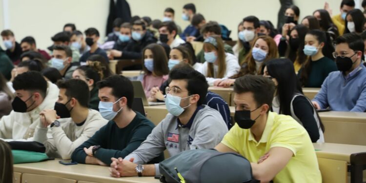 Jornada de voluntariado organizada por la Facultad de Economía de la Universidad