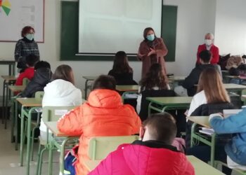 Talleres formativos para fomentar el buen trato a las personas mayores