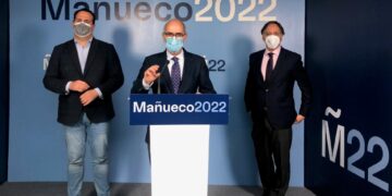 Iglesias: «Si los votantes del PP nos quedamos en casa, hay riesgo serio de tener el popurrí de Gobierno de comunistas, podemitas, socialistas y allegados que ya tenemos en España»