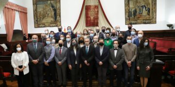 Toma de posesión de cargos académicos y nuevos miembros del personal docente e investigador