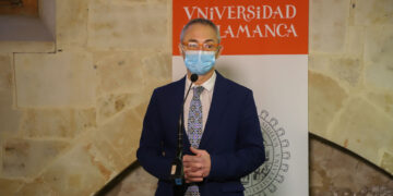 Reclamación del rector, Ricardo Rivero, por la convocatoria de un acto electoral organizado por VOX
