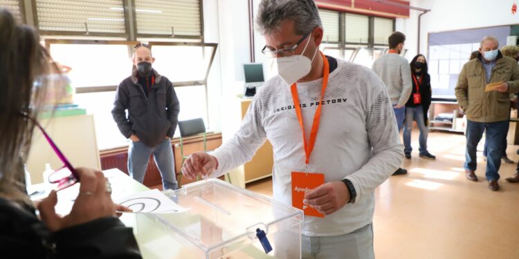 Manuel Hernández: «Esperemos que Ciudadanos vuelva a ser decisivo para Castilla y León»