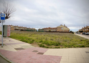 Los interesados ya pueden pujar hasta el 8 de marzo por las parcelas municipales que financiarán las piscinas públicas