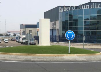 Una nueva escultura decorará la rotonda entre las calles Segunda y Vertical VI en El Montalvo III