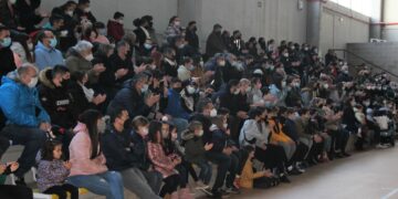 Éxito de público en la exhibición de adiestramiento y habilidades caninas