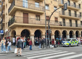 Los alumnos de la Facultad de Psicología celebran en la calle las fiestas de Juan Huarte de San Juan
