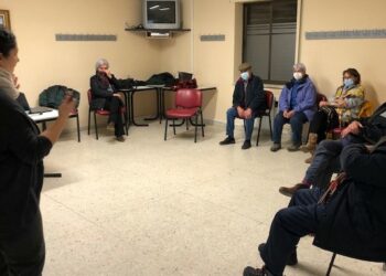 La campaña ‘Soy mayor, no idiota’ pretende conseguir que los mayores aprendan a manejar el móvil y las nuevas tecnologías