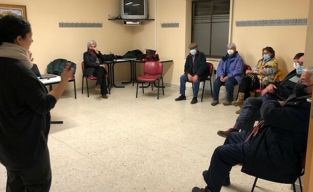 La campaña ‘Soy mayor, no idiota’ pretende conseguir que los mayores aprendan a manejar el móvil y las nuevas tecnologías