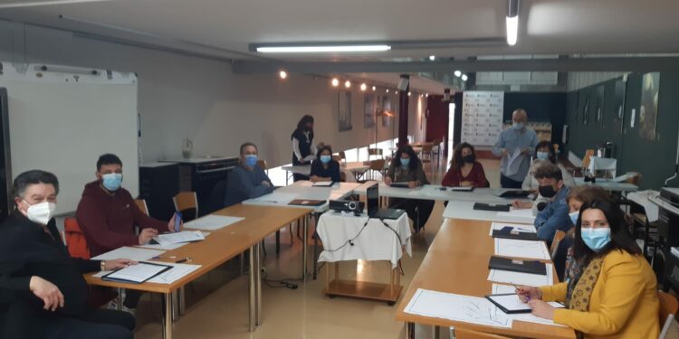 La Escuela de Hostelería de Santa Marta pone en marcha el curso ‘Análisis sensorial del vino’