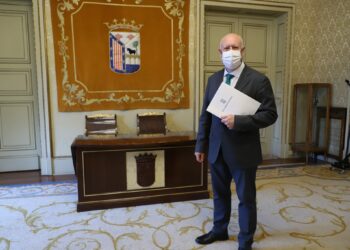 Campaña de apoyo al comercio salmantino con el ‘Concurso de Escaparates sobre la Semana Santa’