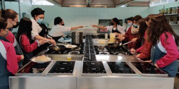 Desayunos formativos y divertidos para los alumnos del colegio Montessori