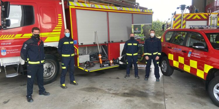 Inversión de 100.000 euros para mejorar las dotaciones de los parques de bomberos y la lucha contra incendios