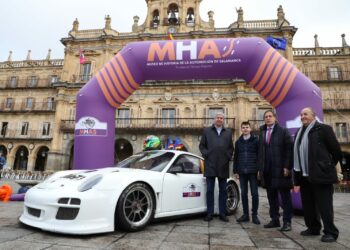Salamanca homenajea a Félix Aparicio, el campeón de España de Turismos más joven de la historia